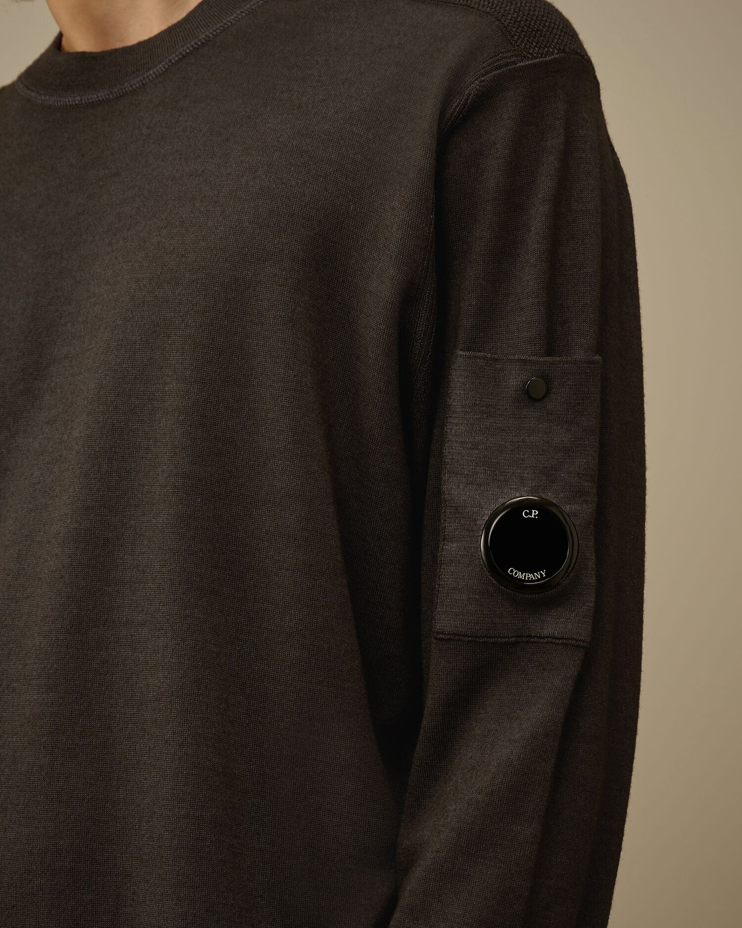 Merino wool crewneck lens sweater Dark Shadow