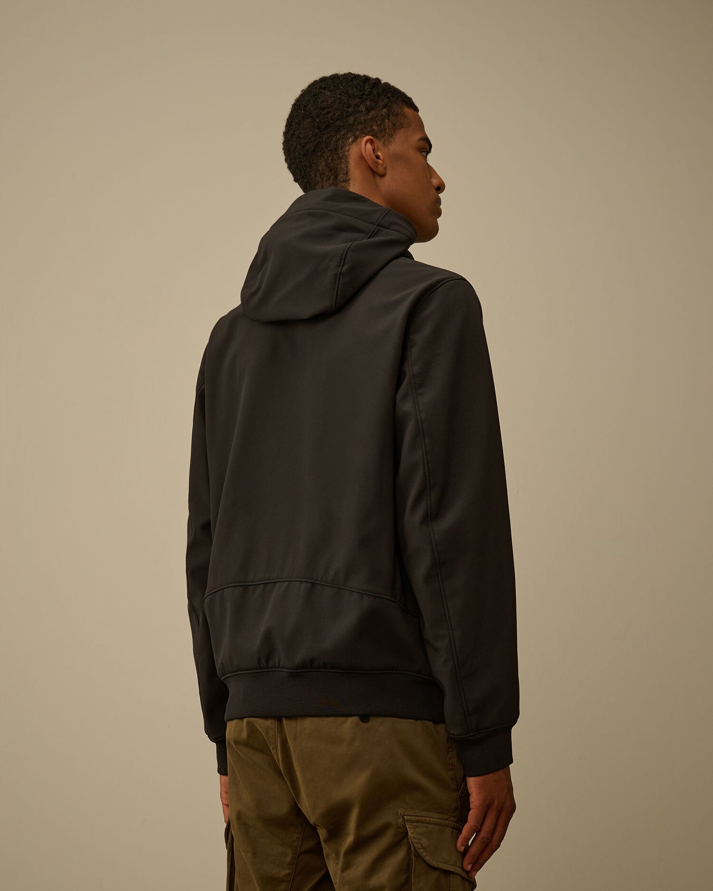 C.P. Shell-R hooded Jacket nero