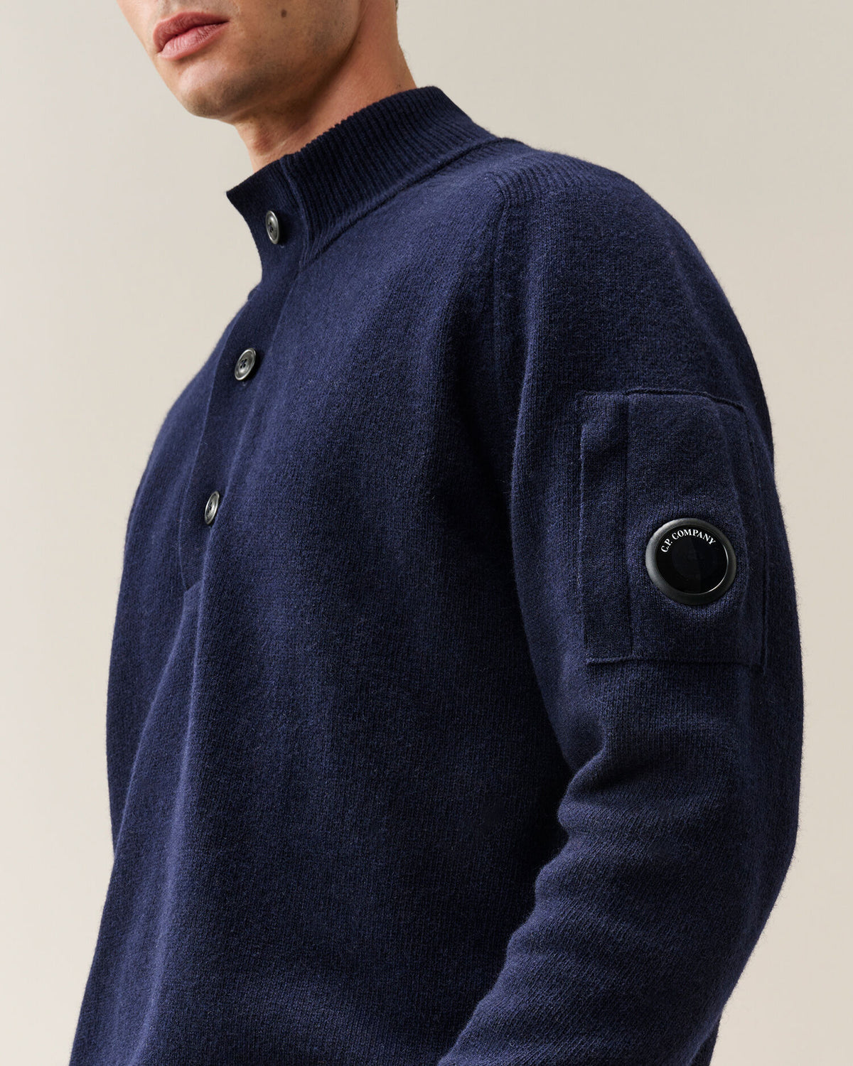 Lambswool GRS half button sweater navy