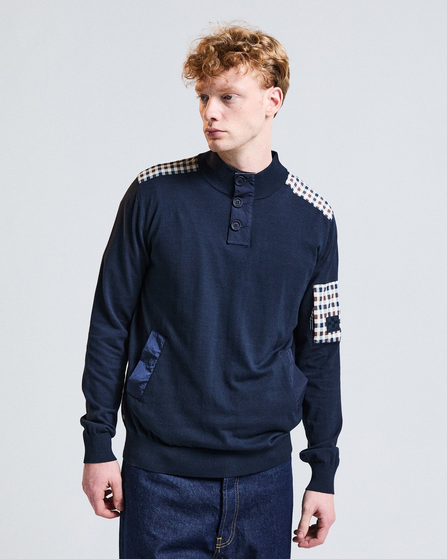Lamina pocket mock neck