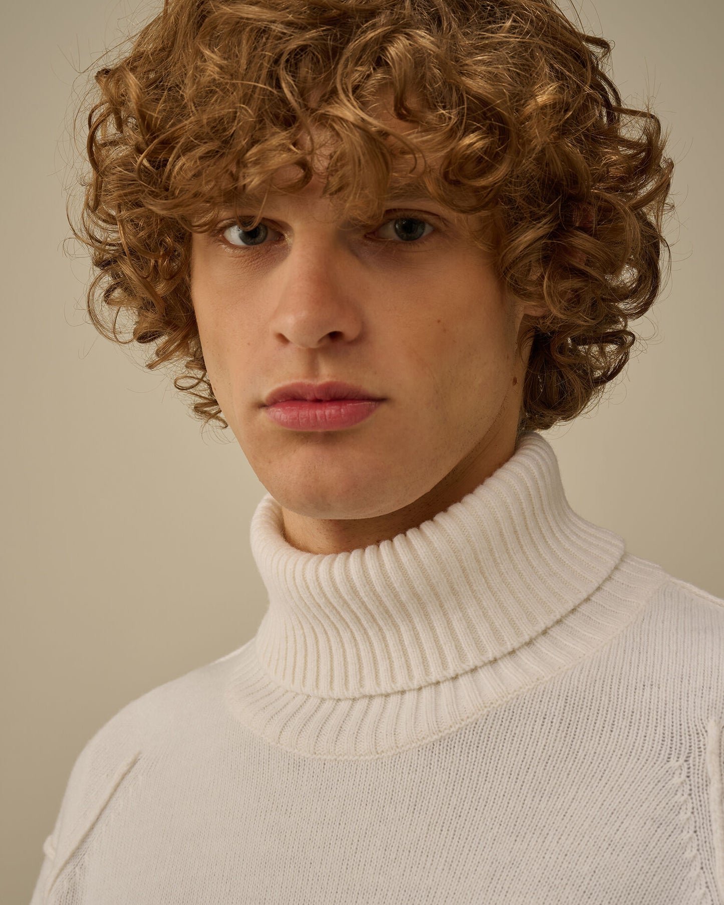 Lambswool Turtleneck grs sweater gauze white