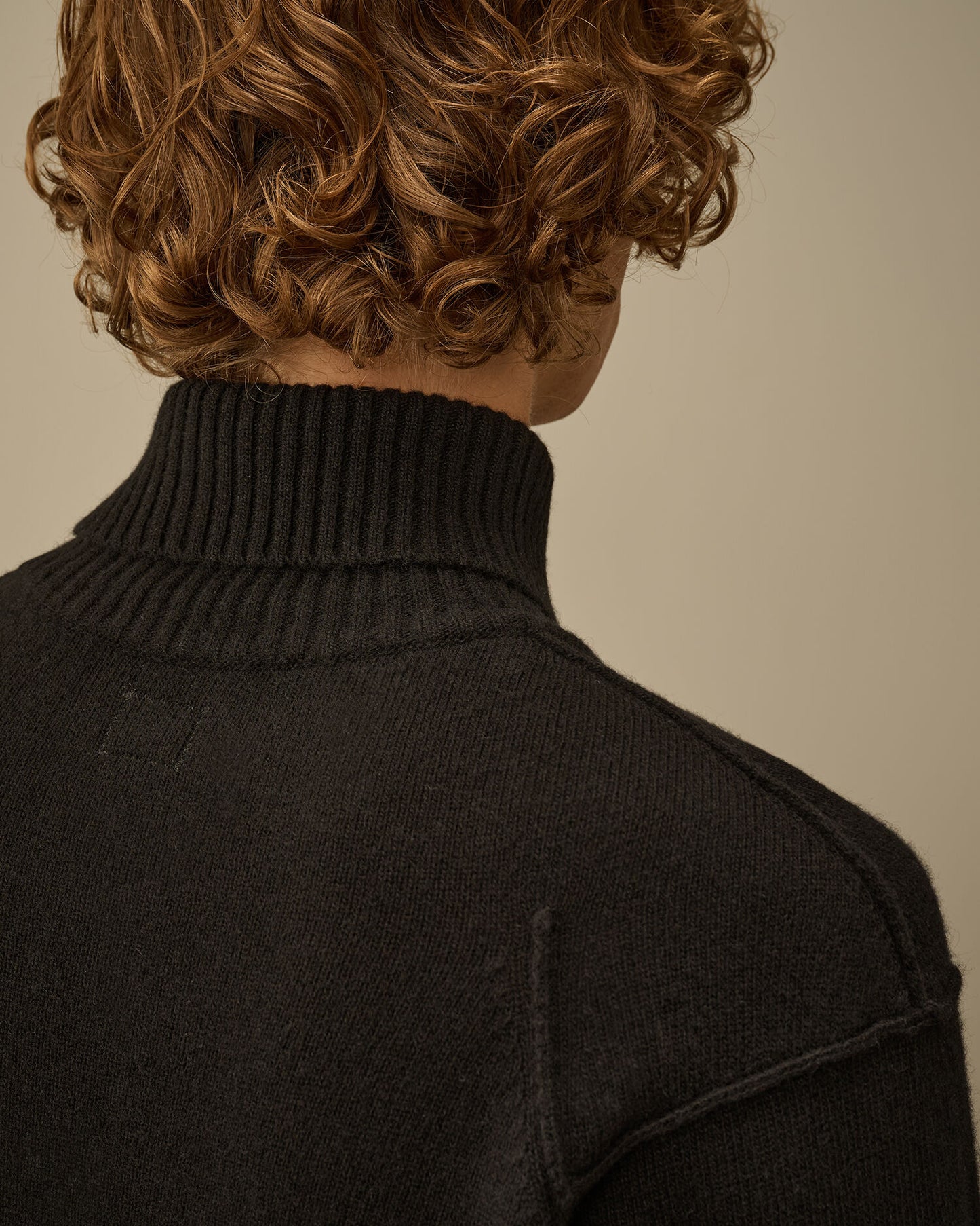 Lambswool Turtleneck grs sweater nero