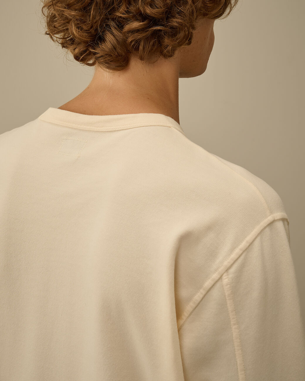 Diagonal raised fleece sweatshirt beige