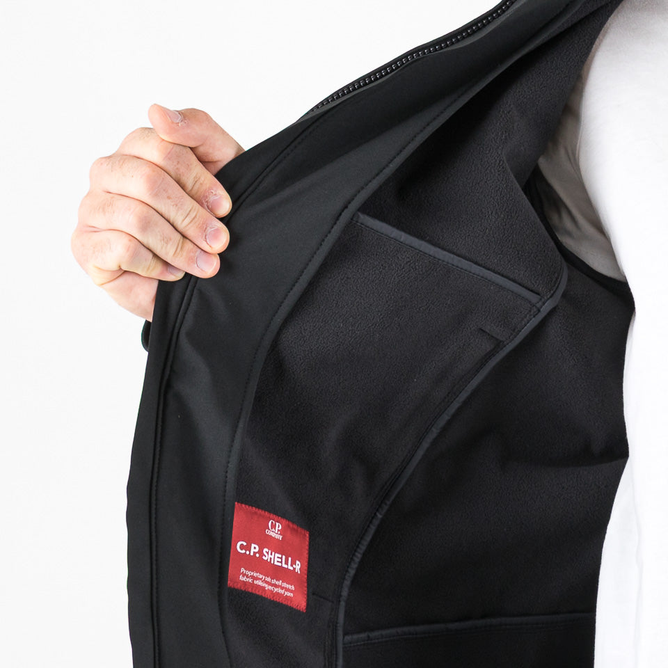 C.P. Shell-R hooded Jacket nero
