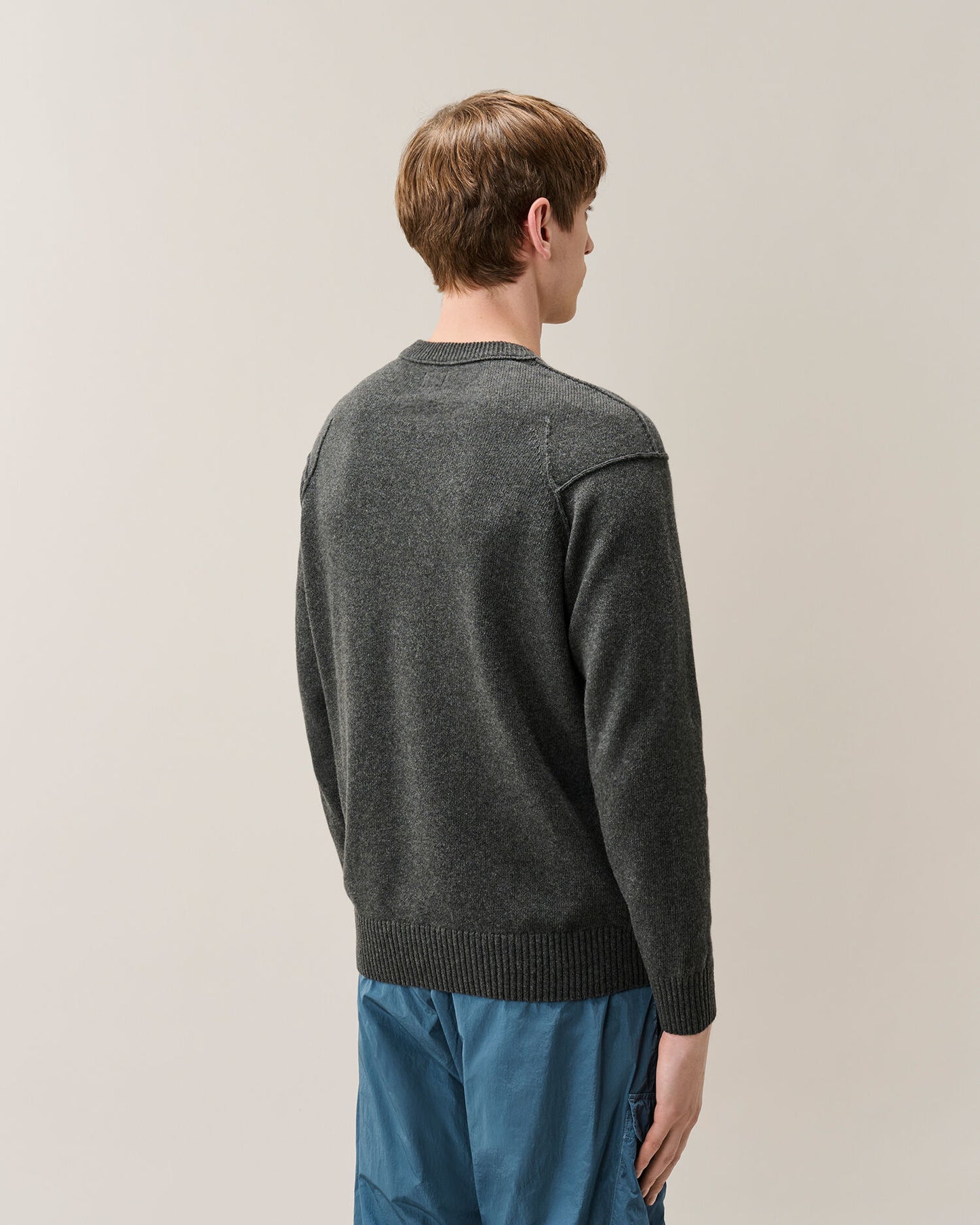 Lambswool GRS crew neck dark Shadow