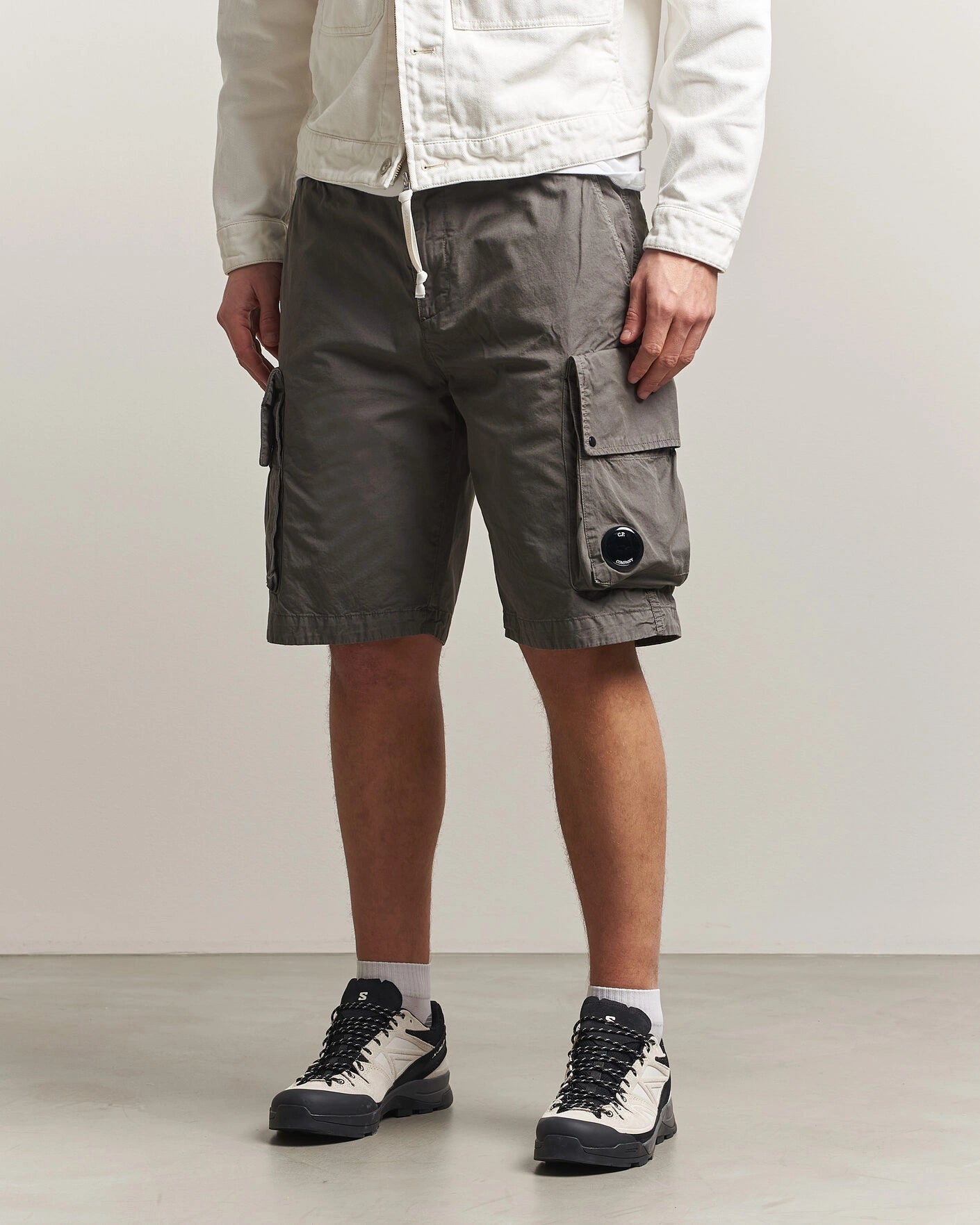 Cotton gabardine Lens carta short grigio