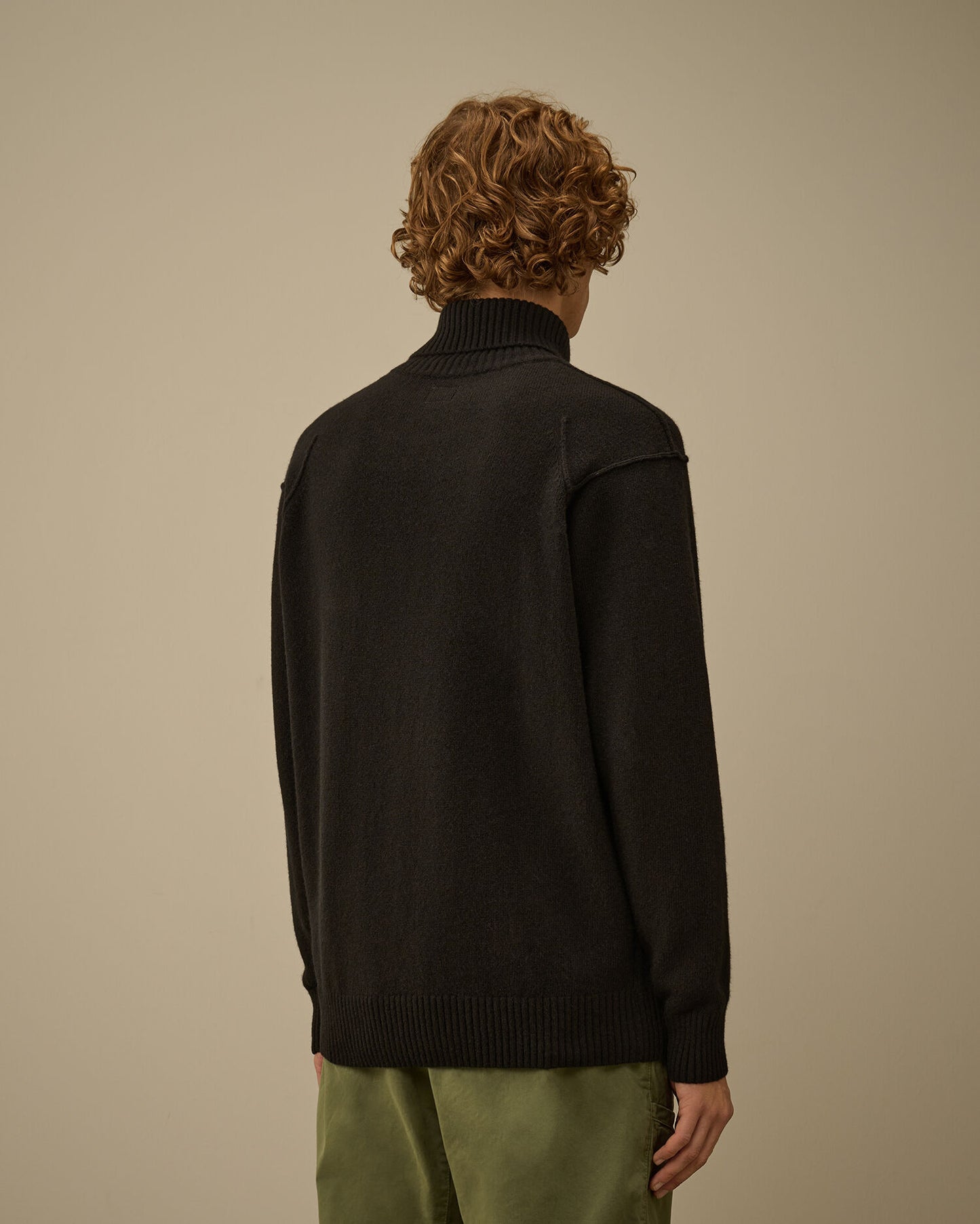 Lambswool Turtleneck grs sweater nero